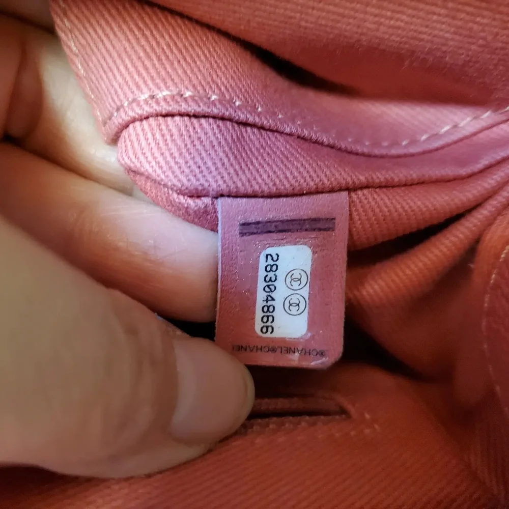 Chanel business affinity pink caviar gold hard ware small bag - Picture 14 of 16